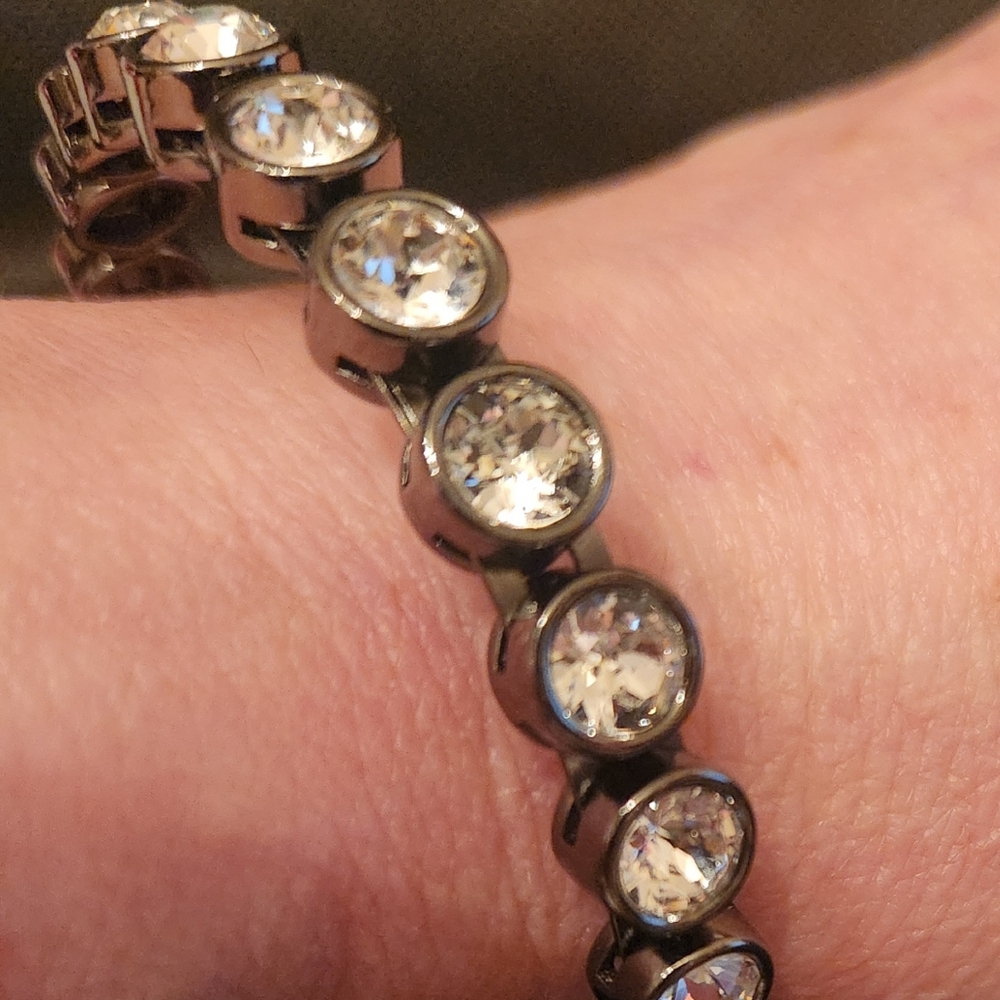 Silpada K&R Glamor Bangle